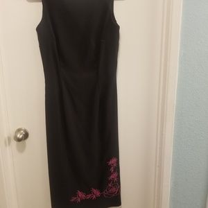 Elegant black  embroidered pencil dress